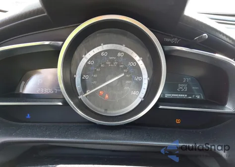 2016 Scion Ia z USA, uszkodzony, nr VIN 3MYDLBZV2GY125313